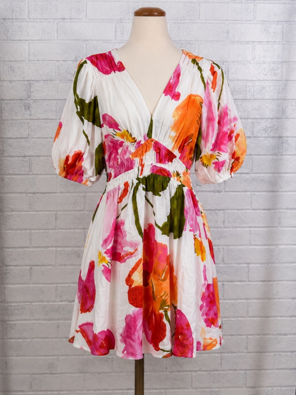 White Closet Elements Floral Dress Womens XS Smocked Waist Puff Sleeve Boho